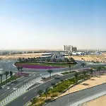 Holiday Inn Dubai Al-Maktoum Airport